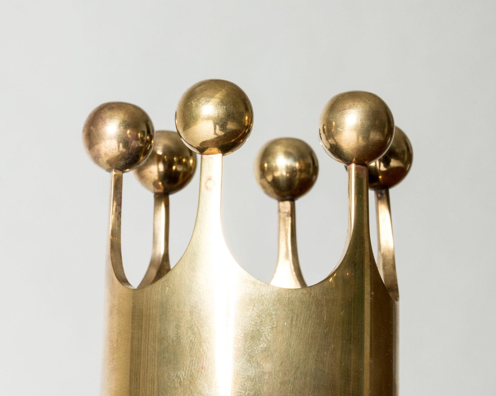 Vase moderniste en laiton par Pierre Forssell pour Skultuna, Suède photo 1113.0