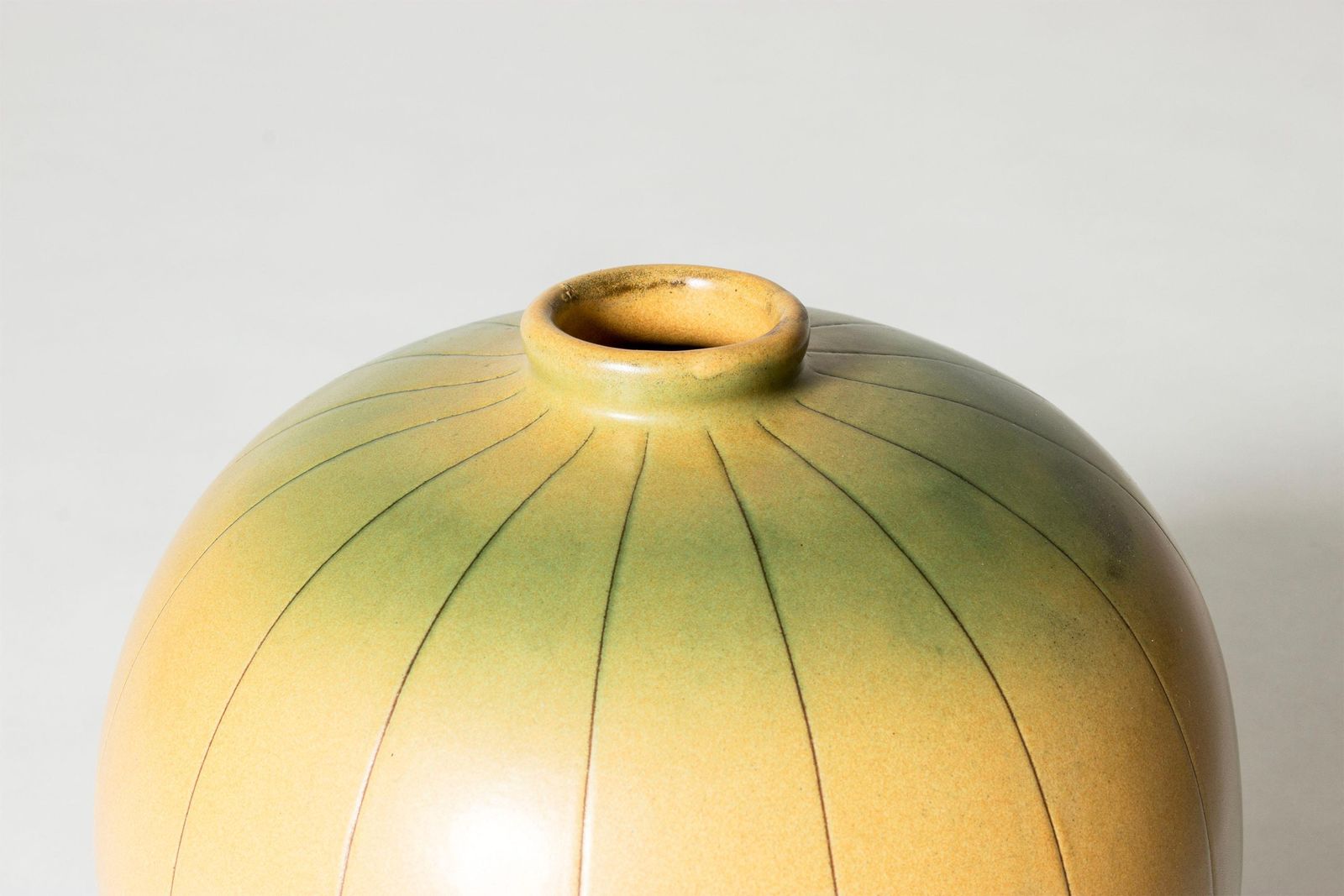 Vase en grès mid-century par Anna Lisa Thomson, Uppsala Ekeby, Suède, 1937 photo buy