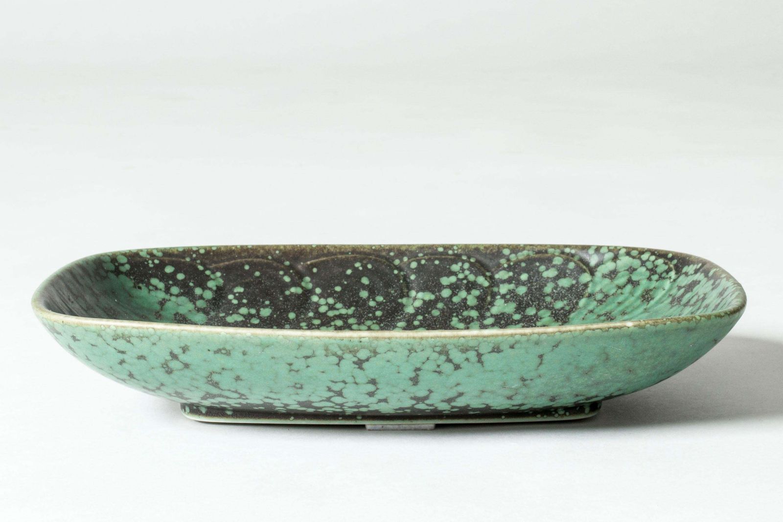 Mid-century stoneware schaal van Gunnar Nylund voor Rörstrand, Zweden, jaren 1940 photo Woonaccessoires