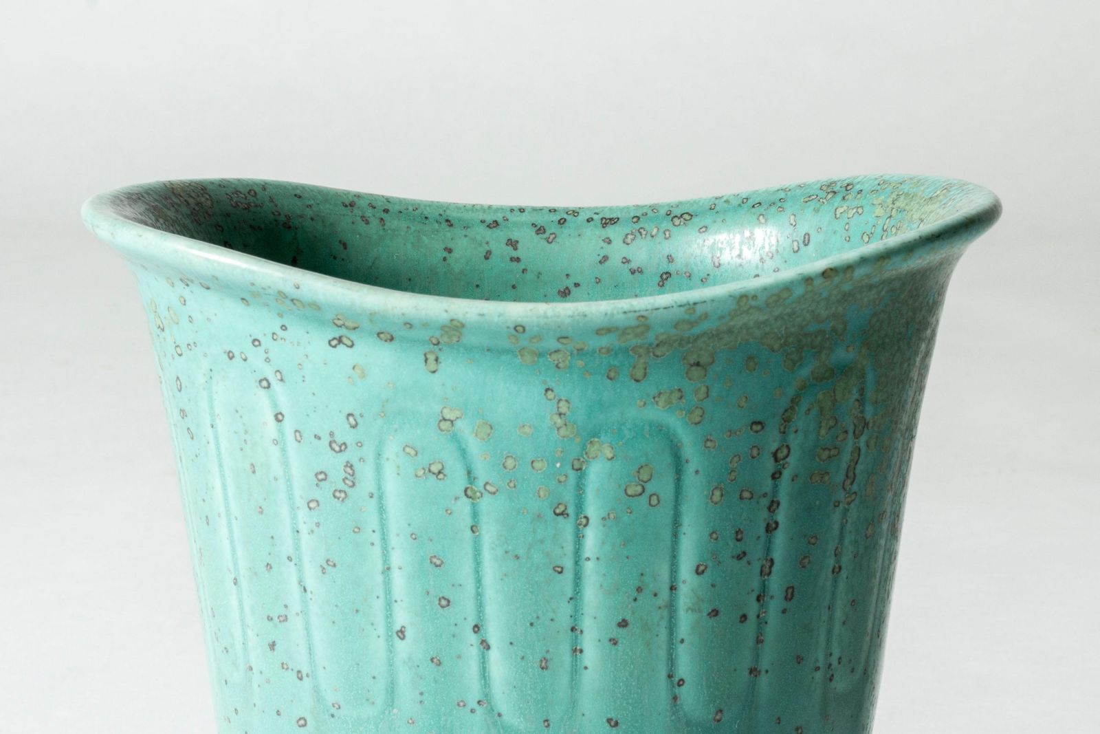 Vase en grès mid-century par Gunnar Nylund pour Rörstrand, Suède, années 1940 photo furniture