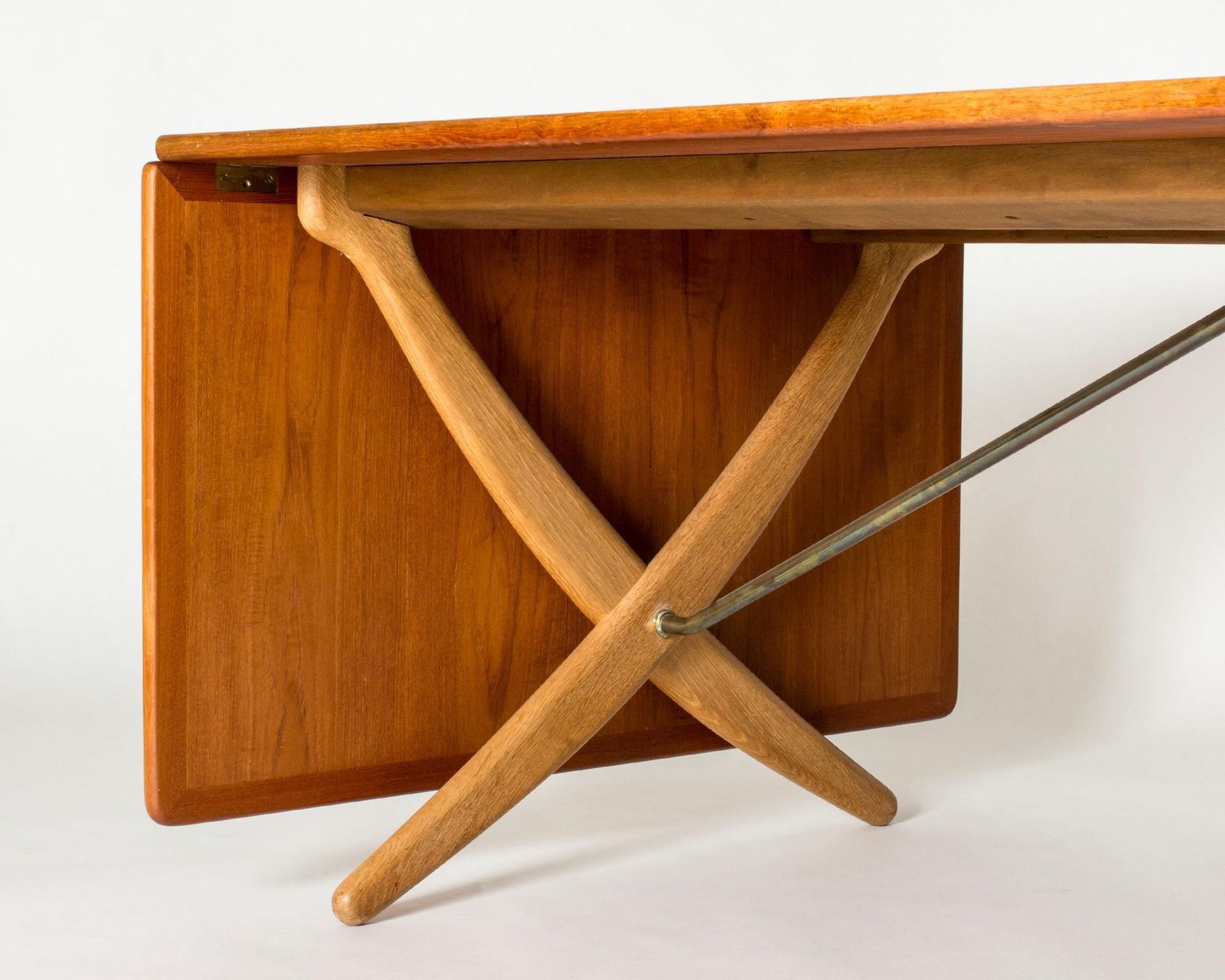 Mid-century "Sabre Leg" Dining Table van Hans J. Wegner, Denemarken, jaren 1960 photo buy