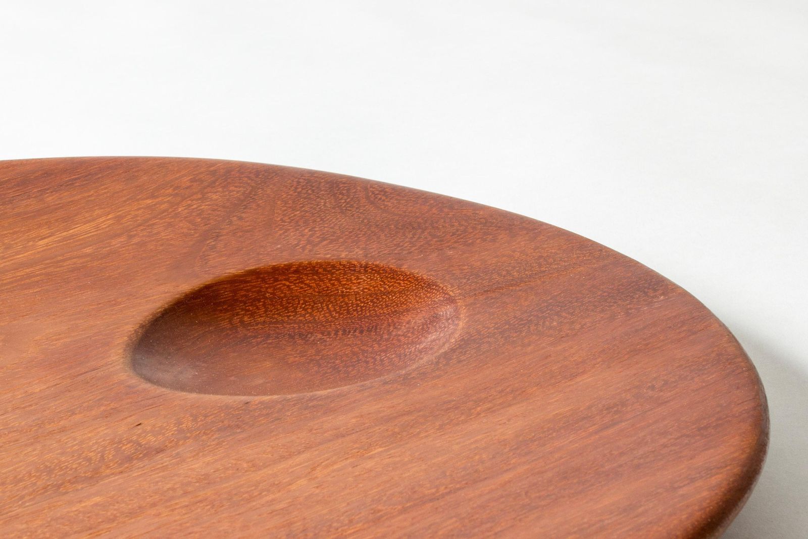 Mid-Century Modern houten schaal van Sakari Pykälä, Finland, jaren 1960 photo Woonaccessoires