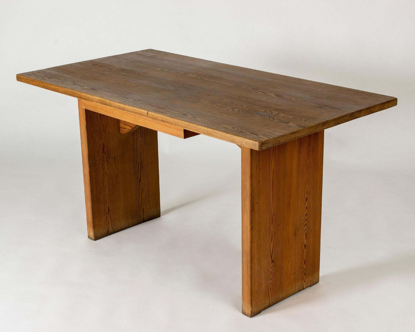Bureau fonctionnaliste « Skissbordet » (« The Sketching Table ») par Carl Malmsten, Suède, années 1930 photo Mobilier
