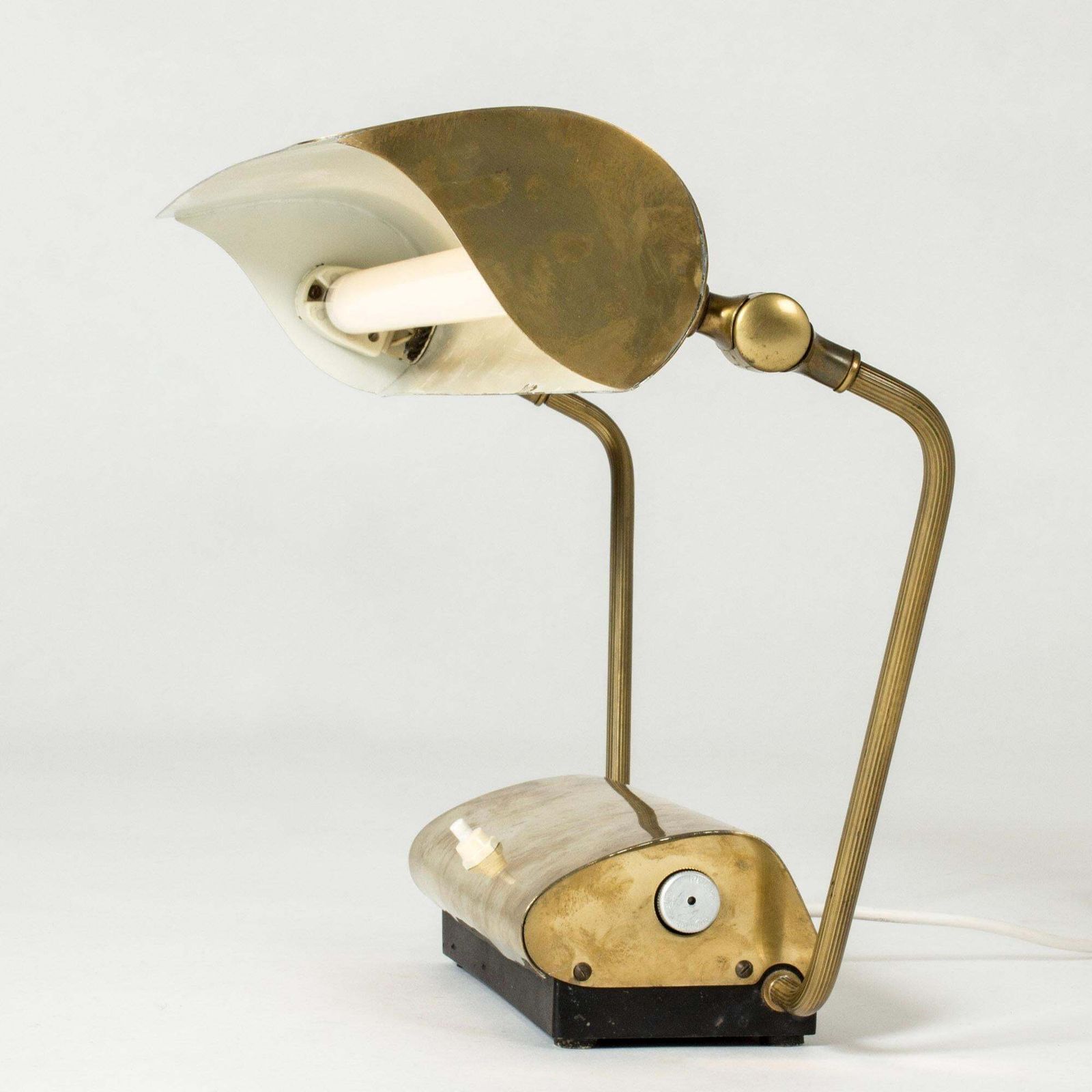 Lampe de bureau mid-century en laiton, Philips, Pays-Bas, années 1940 photo buy