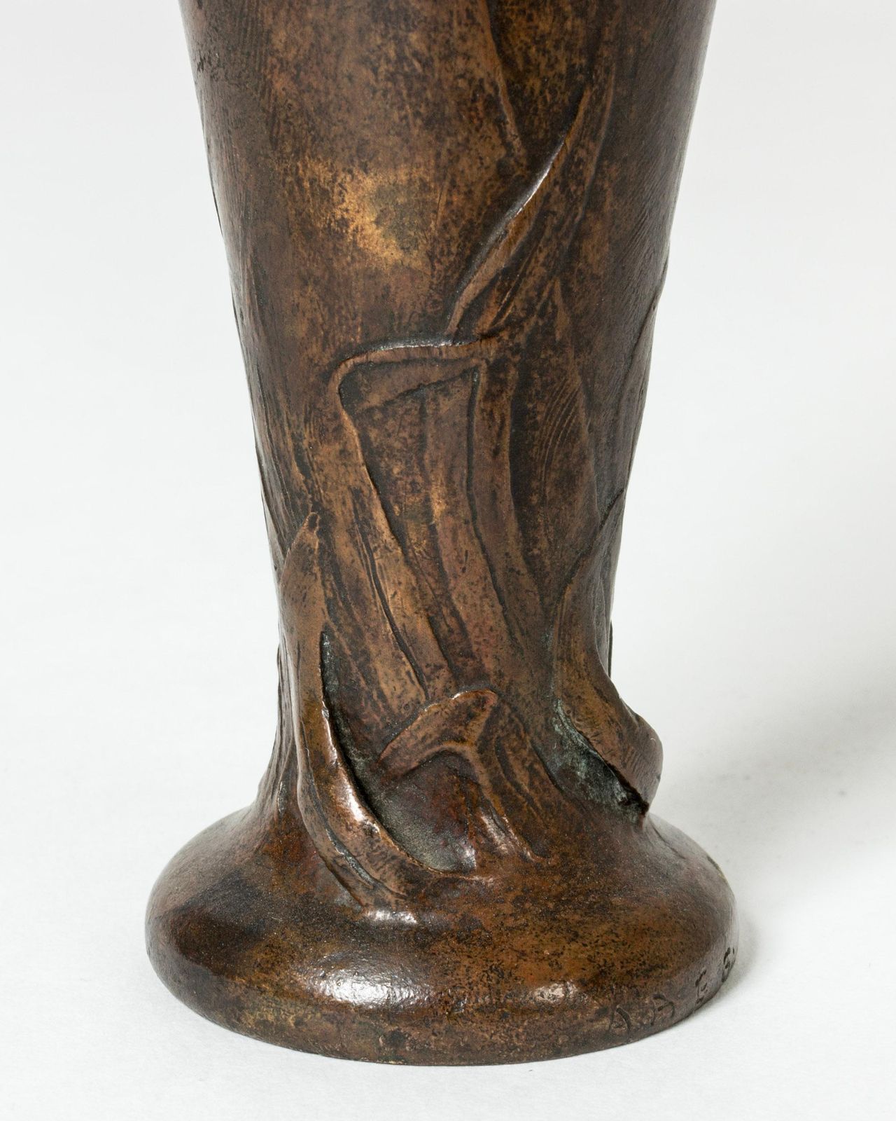 Art Nouveau bronzen vaas van Gerda Backlund, Zweden, ca. 1900 photo Kunst