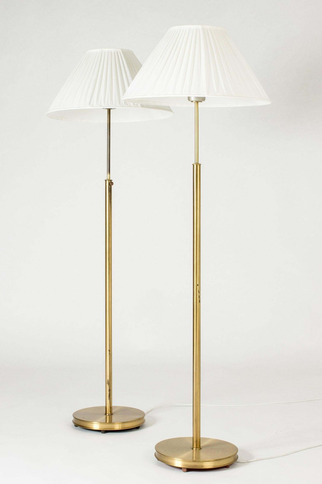 Scandinavian Modern vloerlampen, Josef Frank, Svenskt Tenn, Zweden, jaren 1950 photo furniture