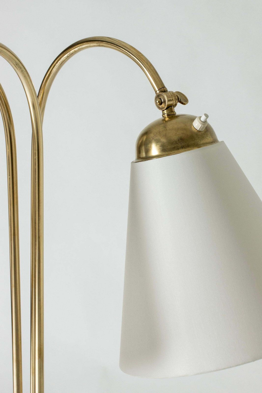 Scandinavische mid-century messing vloerlamp, Zweden, jaren 1940 photo vinterior