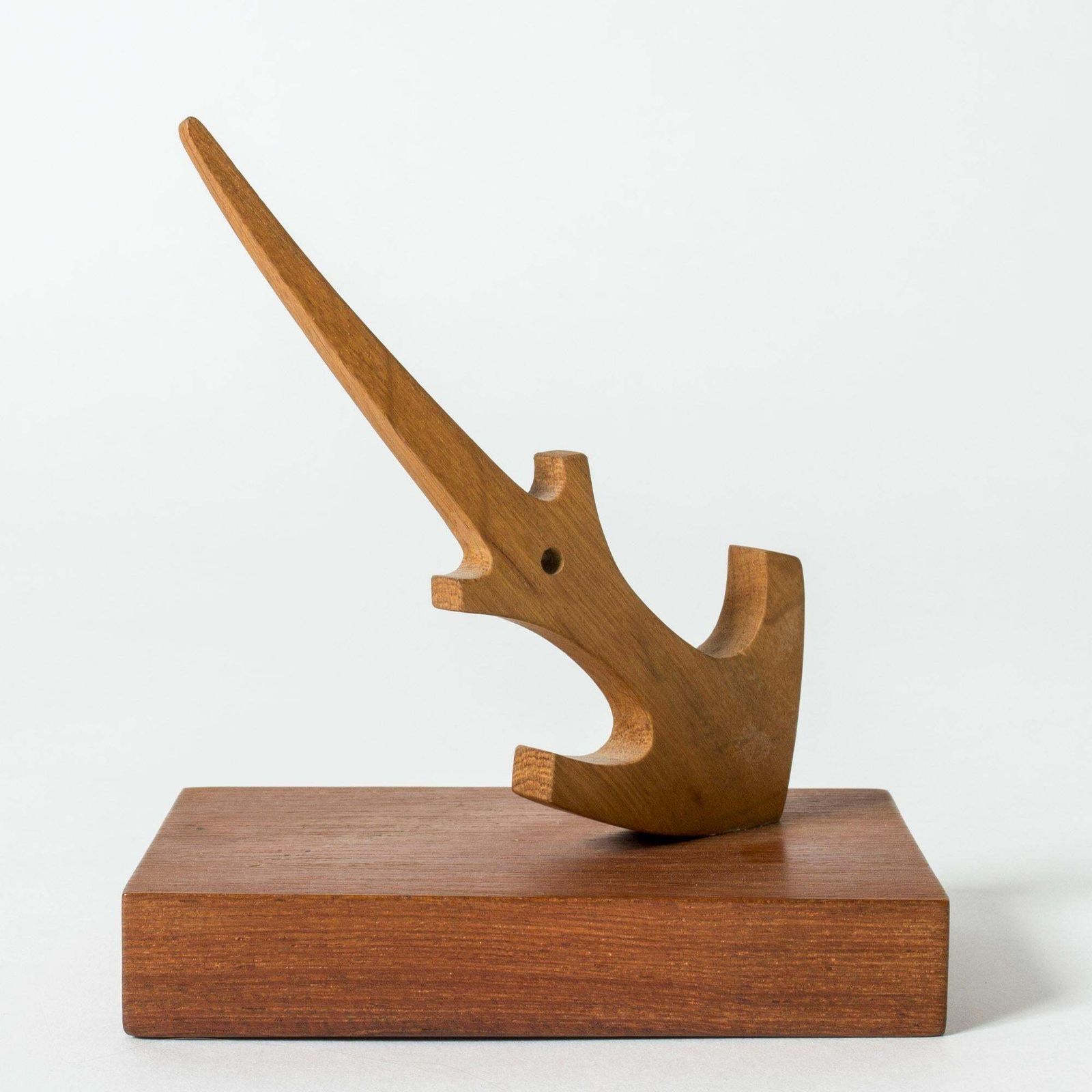 Sculpture d'ancre en bois mid-century par Johnny Mattsson, Suède, années 1950 photo 163.0