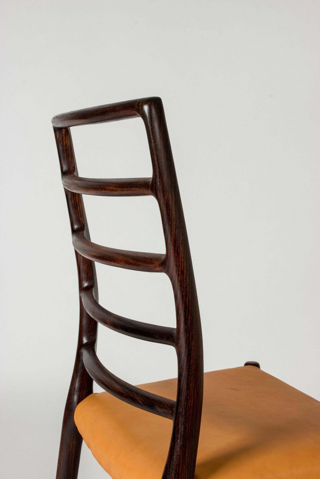 Set van acht eetkamerstoelen van Niels O. Møller, Denemarken, jaren 1950 photo buy