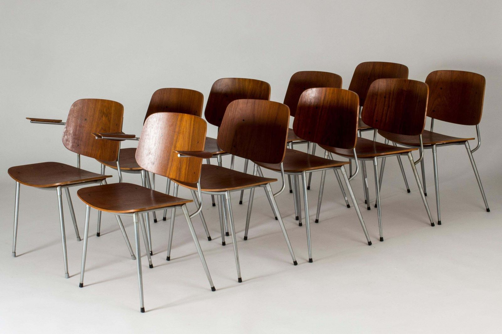 Set van tien eetkamerstoelen van Børge Mogensen, Denemarken, jaren 1960 photo furniture