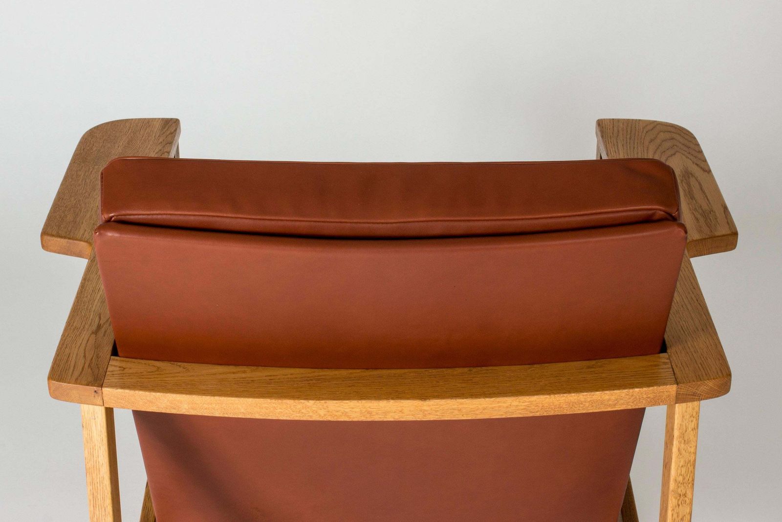 19638.0 Paire de fauteuils Carl Axel Acking pour Nordiska Kompaniet, Suède, années 1950 photo