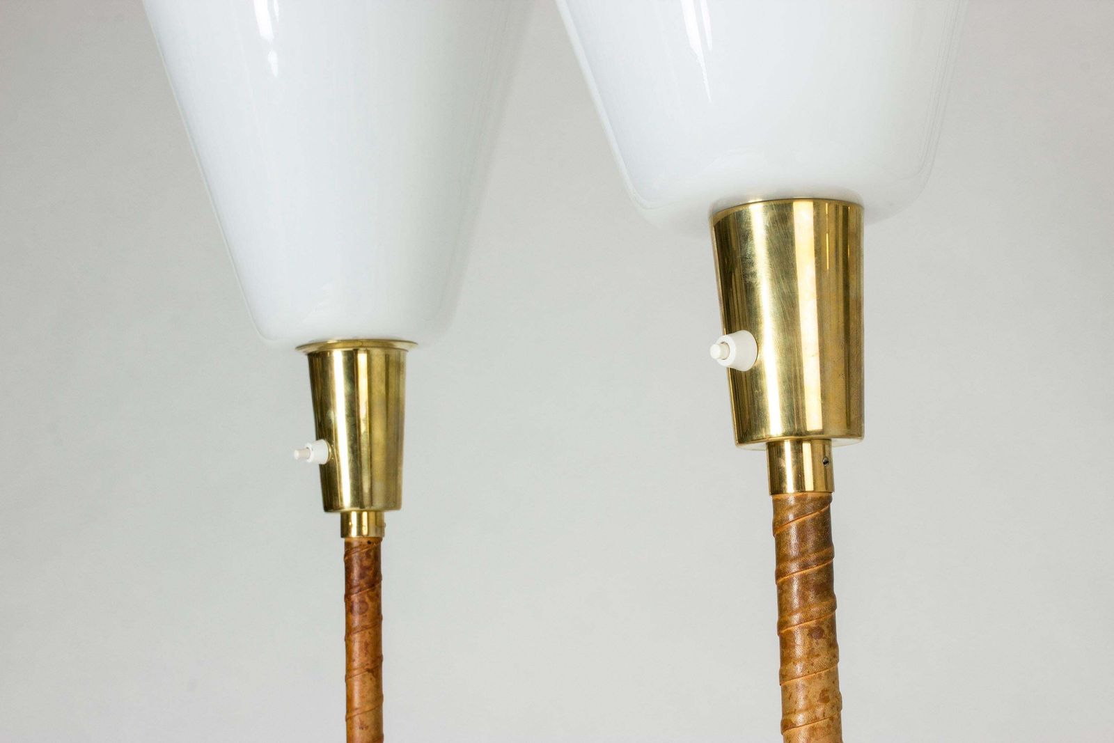 photo for sale Paire de lampadaires par Lisa Johansson-Pape pour Orno