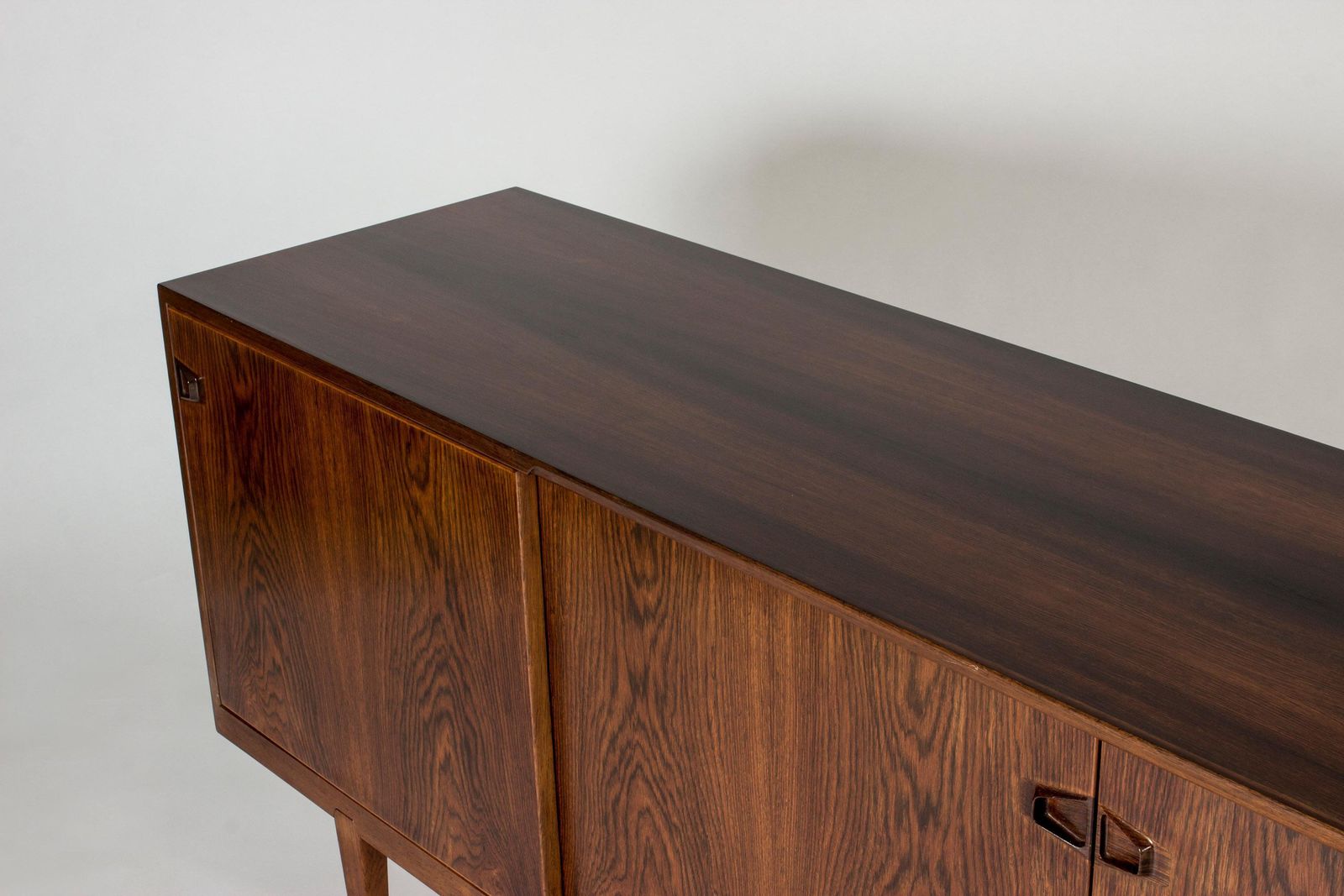 Buffet en palissandre par Henry Rosengren Hansen pour Brande Møbelindustri, Danemark. photo buy