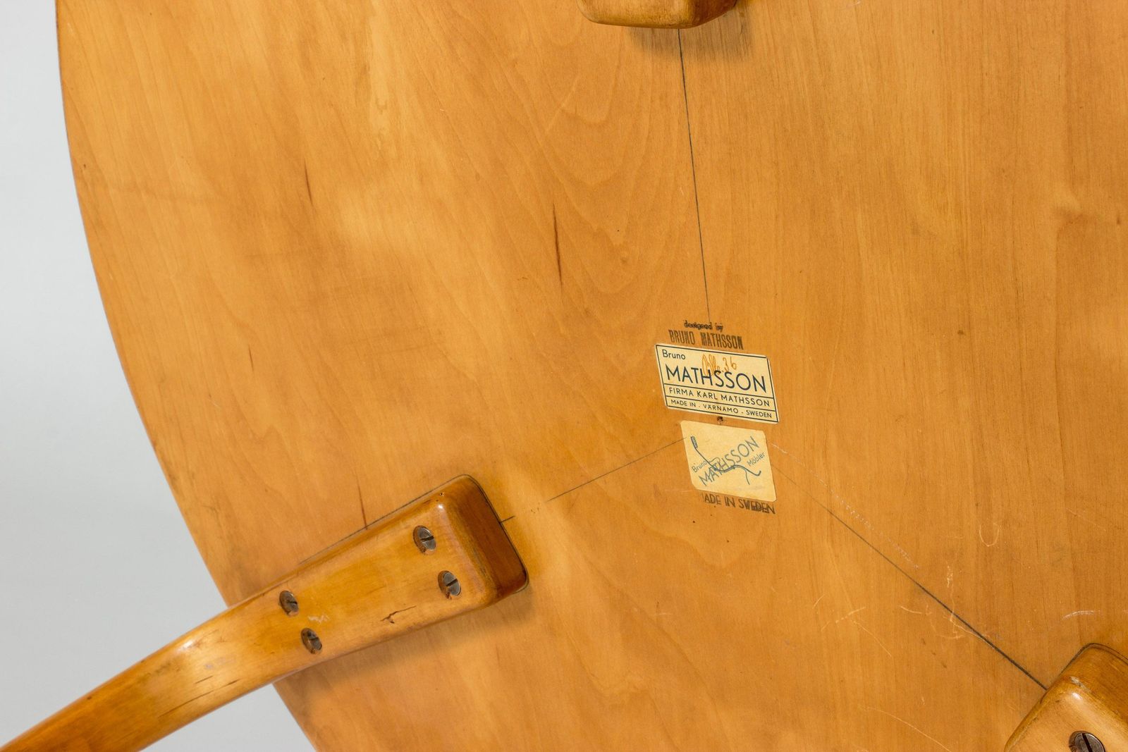 photo furniture "Annika" salontafel van Bruno Mathsson