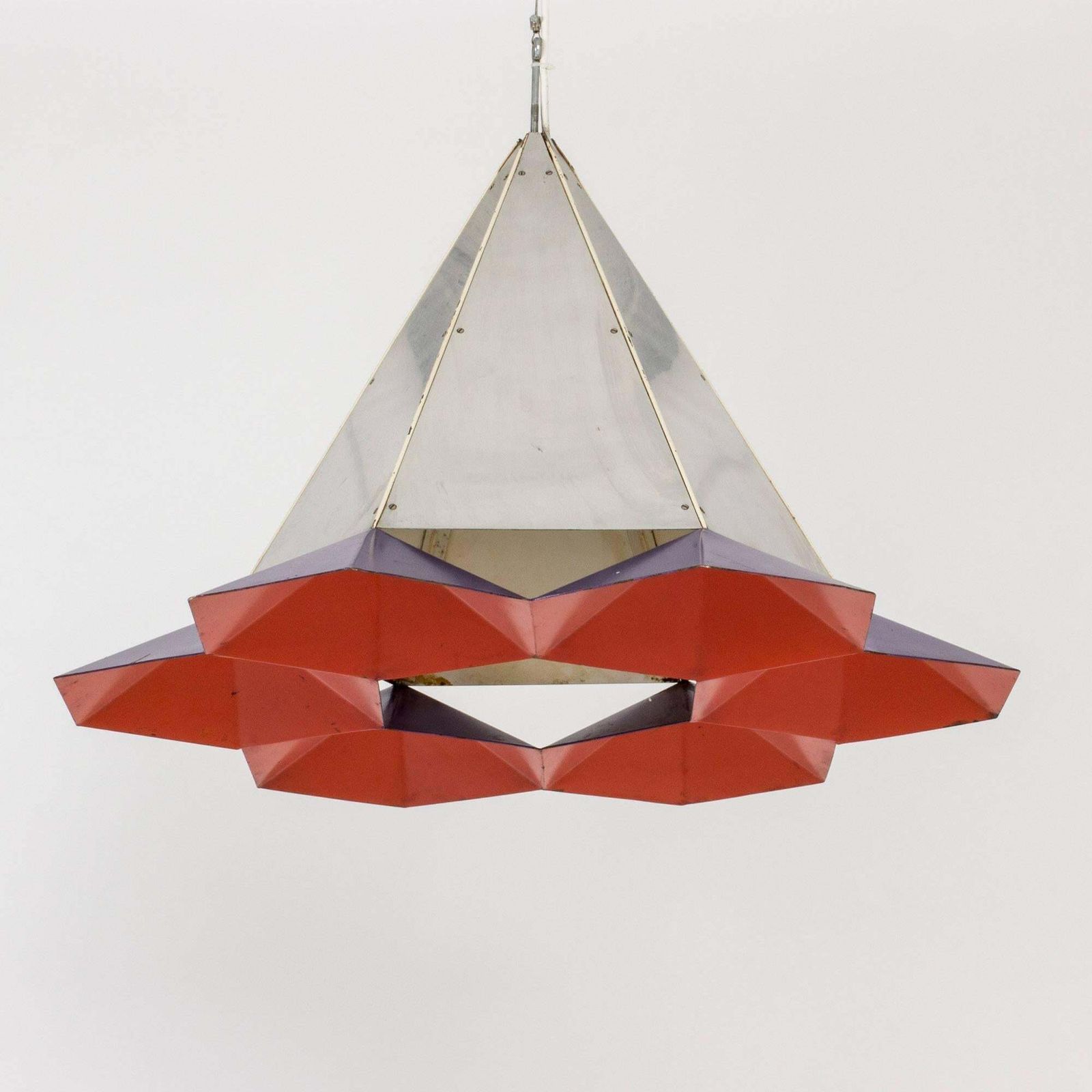 Lampe à suspension en métal de style Simon Henningsen photo for sale