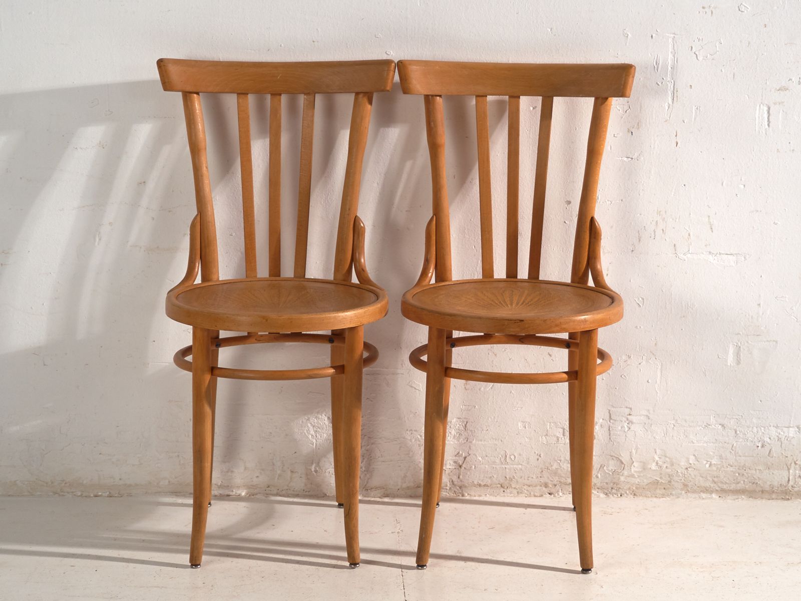 Chaises d'époque de style Thonet en bois courbé - Europe centrale, vers 1930 #1 photo Mobilier