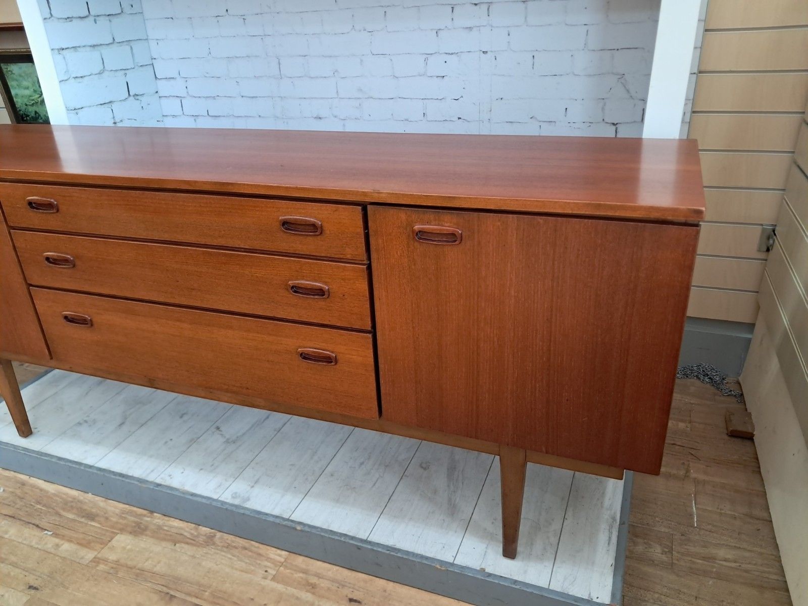 Mid Century Nathan Teak Sideboard Vintage Retro Tv Cabinet Cupboard Compact 1960 photo vintage