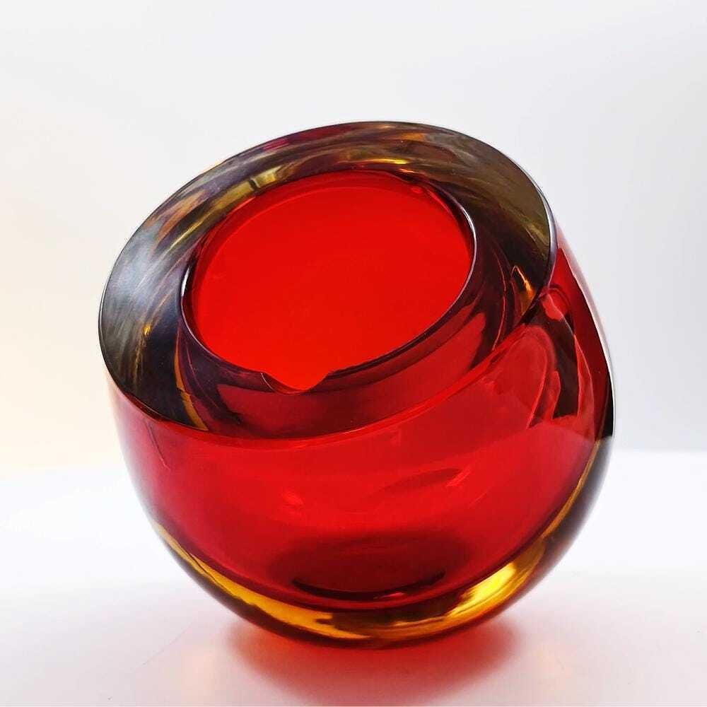 1960s Rare Ashtray Or Catch All In Murano Glass By Flavio Poli For Seguso. Two Different Possible Positions. Made In Murano, Italy. photo Home Decor