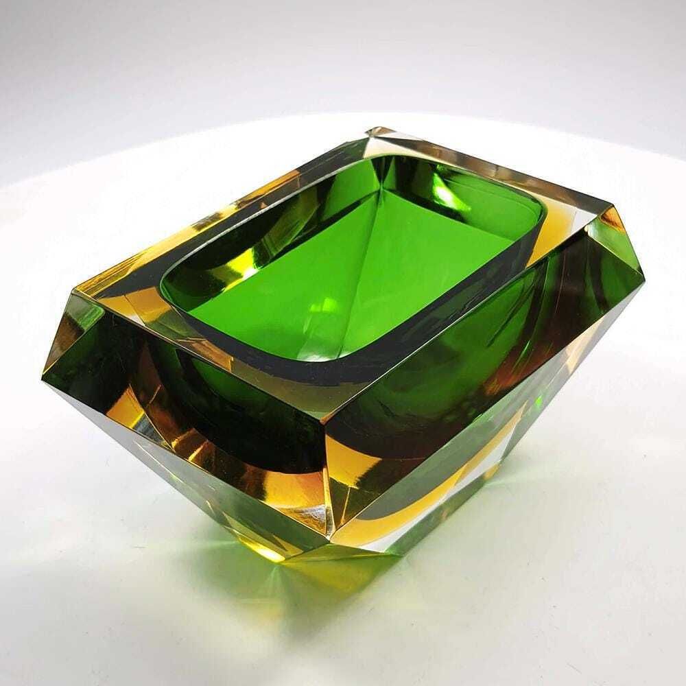 Rechthoekige veelzijdige asbak of opvangschaal in Murano-glas door Flavio Poli voor Seguso, jaren 1960. Made In Italy. photo Woonaccessoires