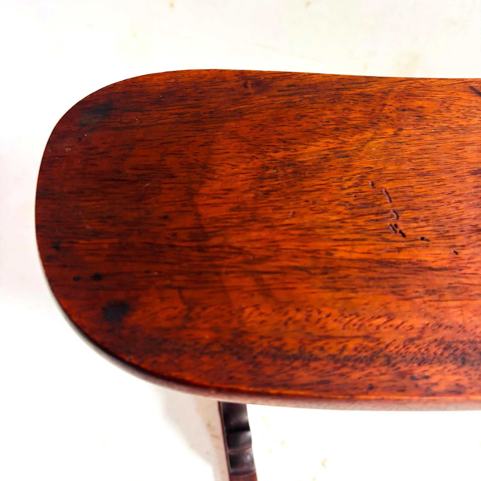 Fauteuil d'appui Kyōsoku d'époque en bois de sugi, présentoir bas, ère Shōwa, vers 1930 photo Mobilier