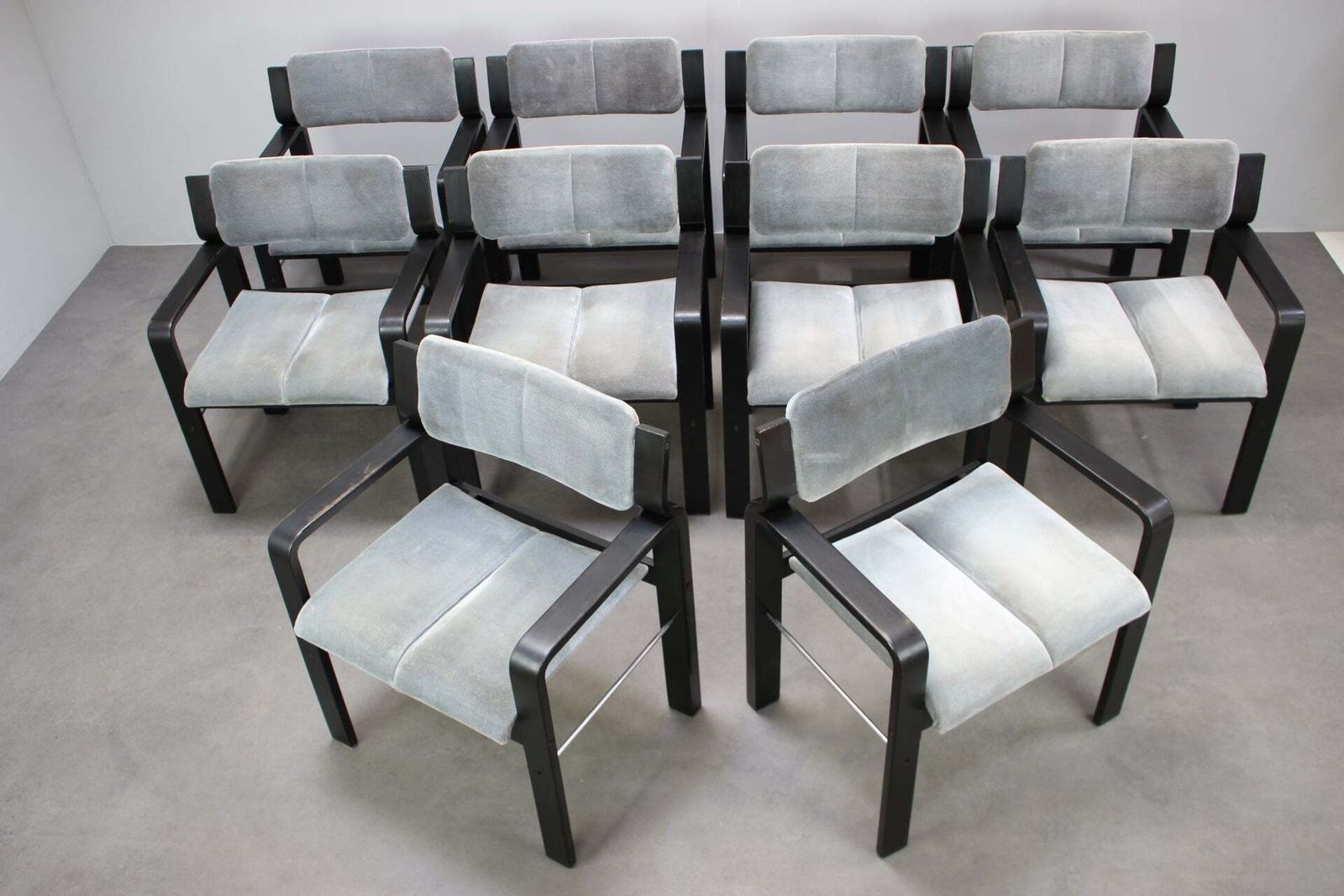 Fauteuil Ludvik Volak, Dřevopodnik Holešov, Tchécoslovaquie, 1989 photo Mobilier
