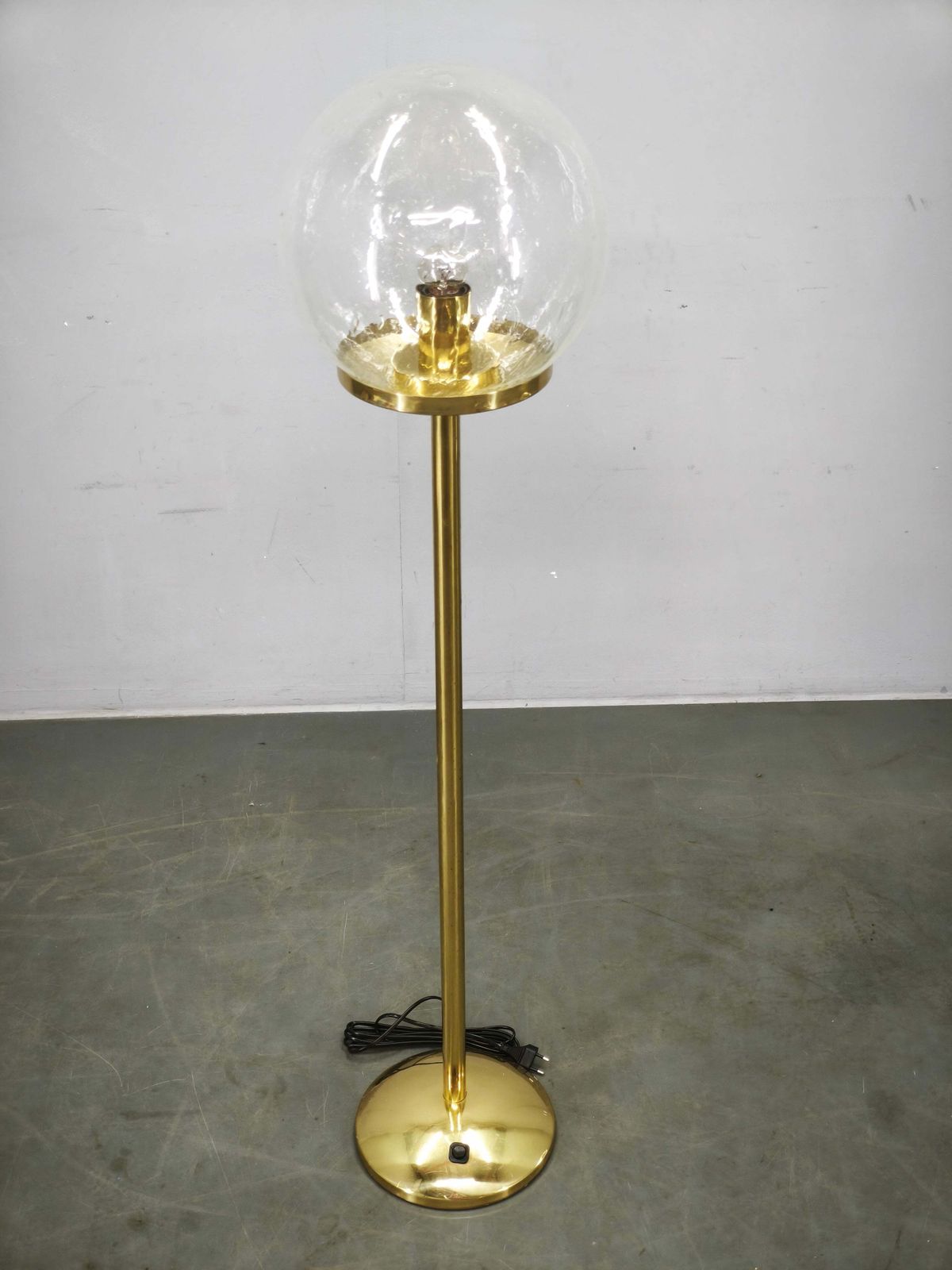 Space Age Bollenlamp van Glas en Messing, Tsjecho-Slowakije, jaren 1970 photo for sale
