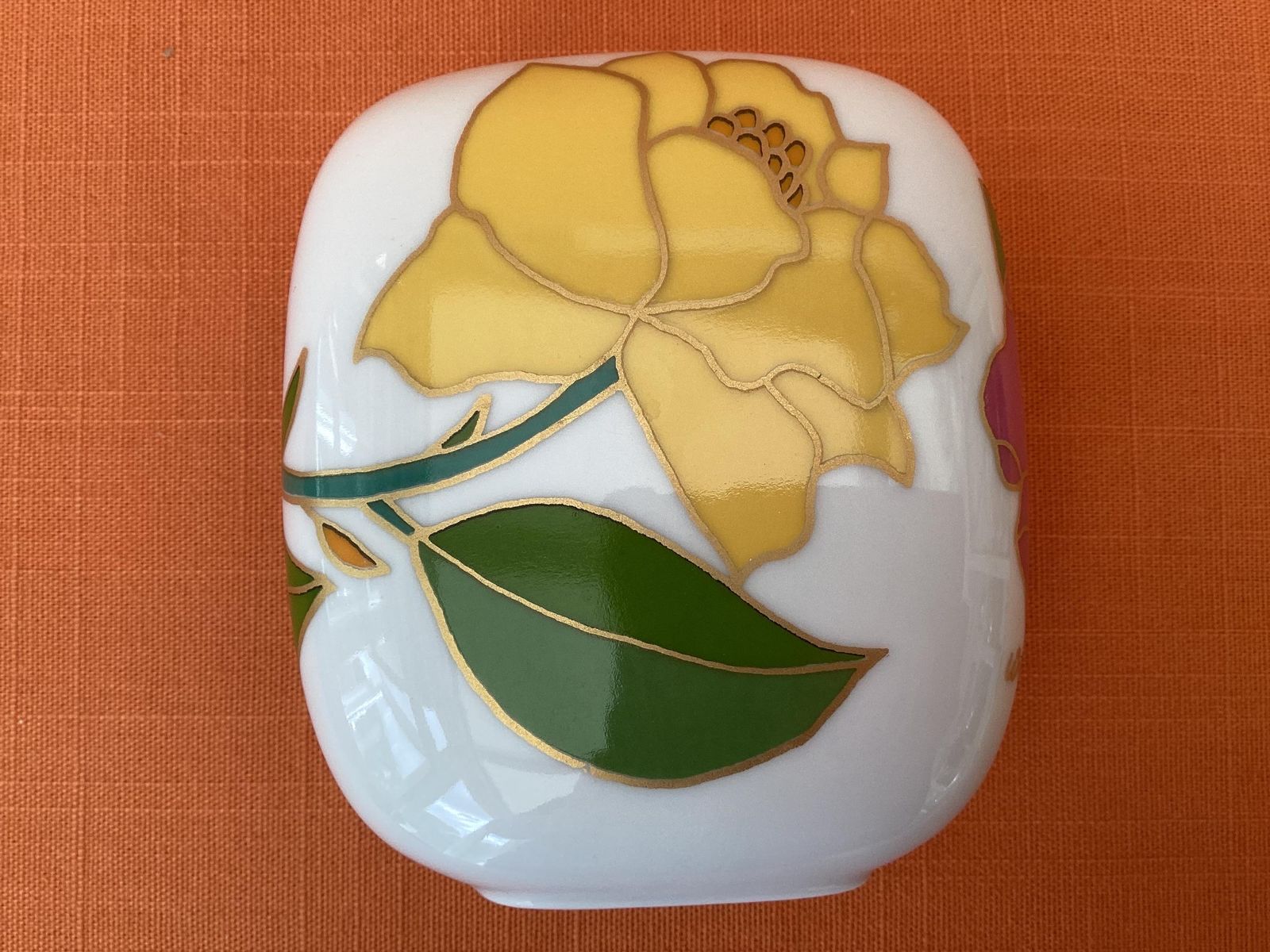 Rosenthal 100 Jahre vaas uit de Studio Linie collectie door W Bauer, verzamelbaar Rosenthal porselein photo vinterior