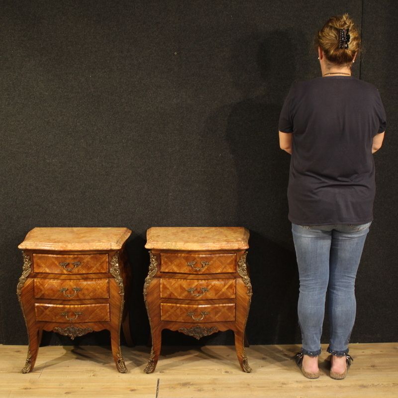 2400.0 Paar Louis XV-stijl nachtkastjes, Frankrijk, 20e eeuw photo
