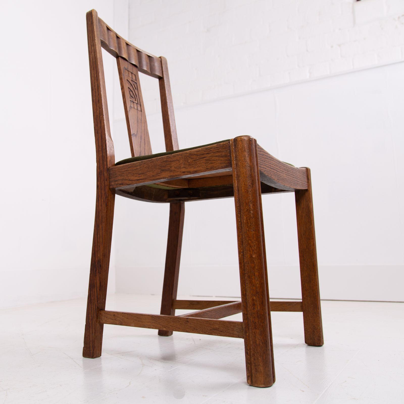 Furniture Art Deco Fine Set Of 4 English Oak Dining Chairs 1930s photo