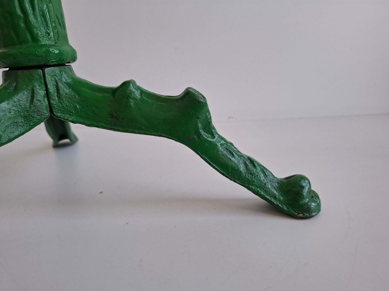 Vintage Czechoslovakian Folding Cast Iron Christmas Tree Stand, Green photo Home Decor