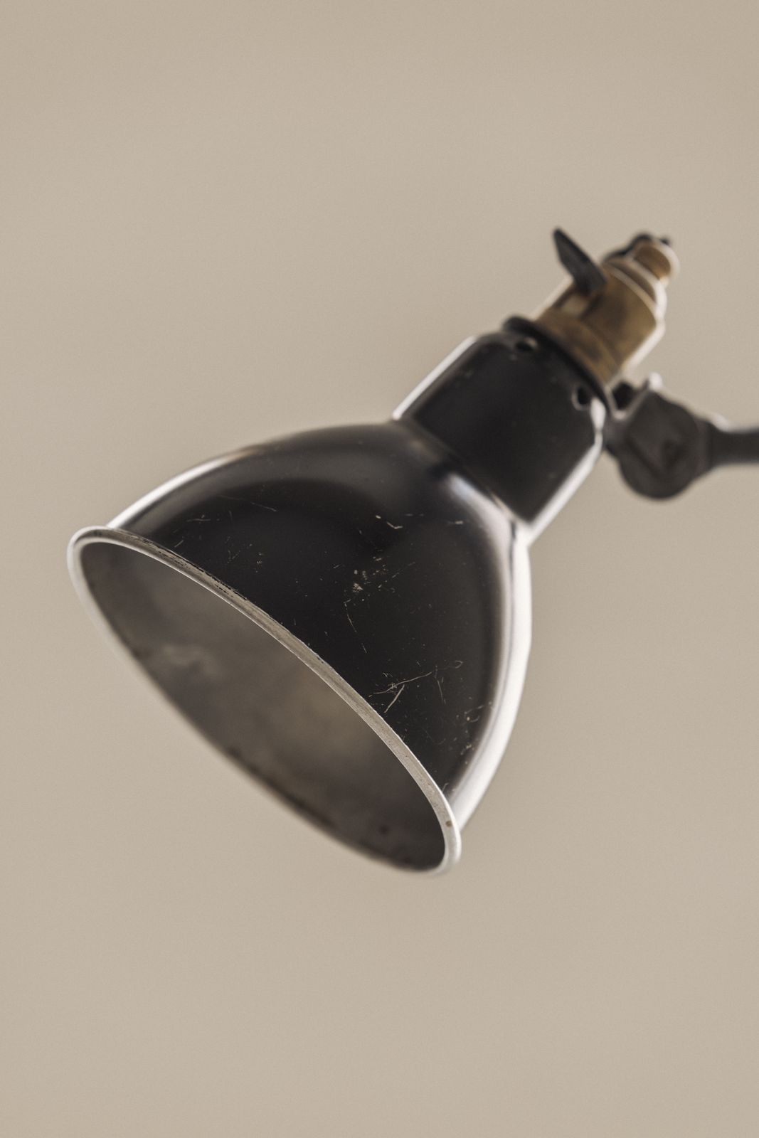 Verlichting Zeldzame Franse tafellamp Model 201 van Bernard Albin Gras voor Ravel Clamart, jaren 1930. photo