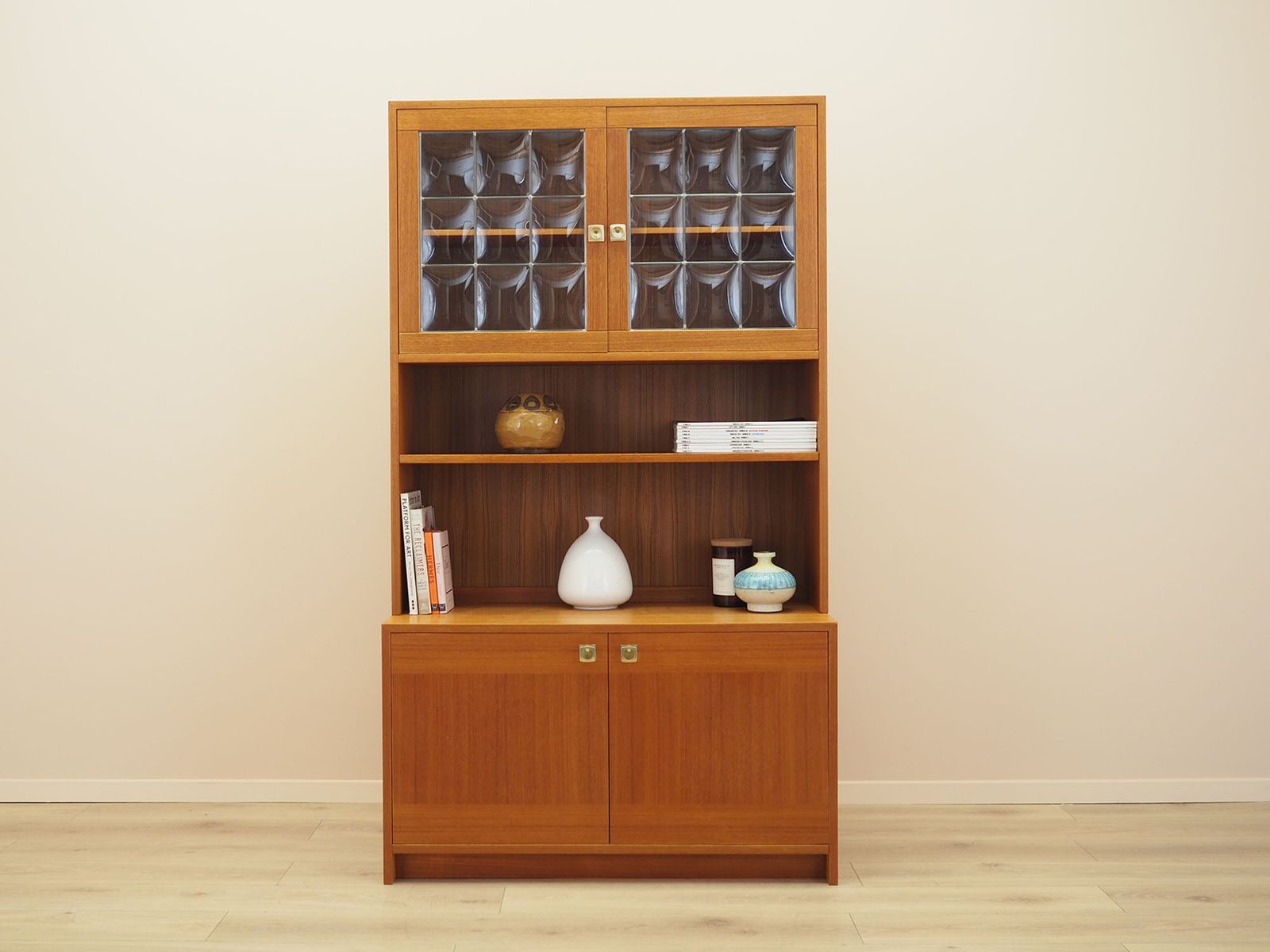 Bibliothèque en placage de teck à étagères réglables, design danois moderne, années 1970. photo furniture