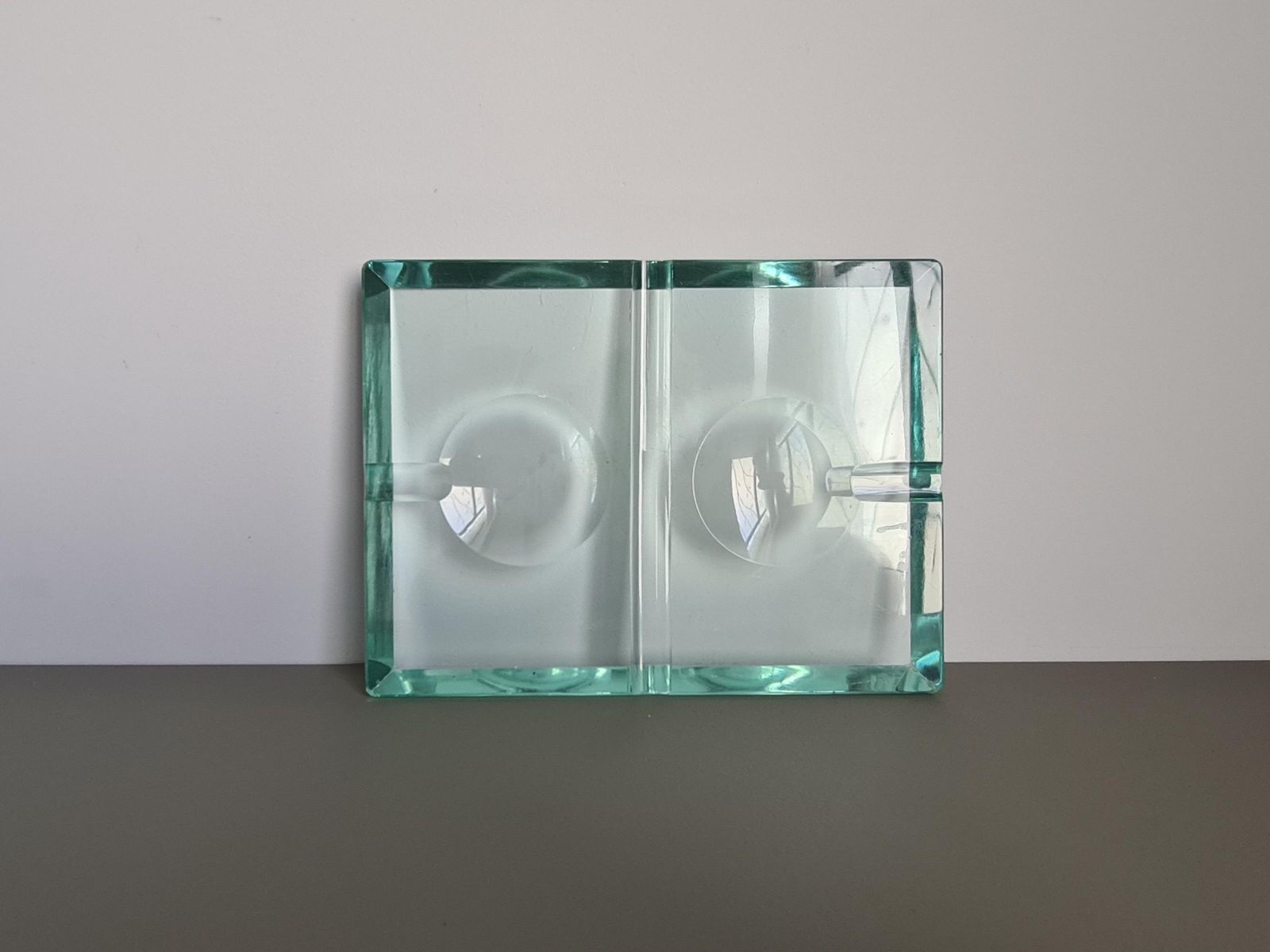 Cendrier vide-poche double en verre vert, Mid-Century, de style Fontana Arte photo buy