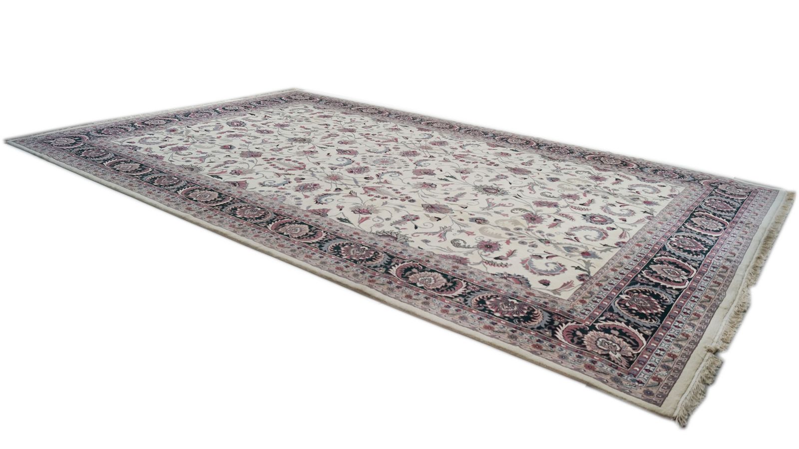 Vintage Indian Jaipur Rug, 560 × 360cm, Circa 1990s photo for sale