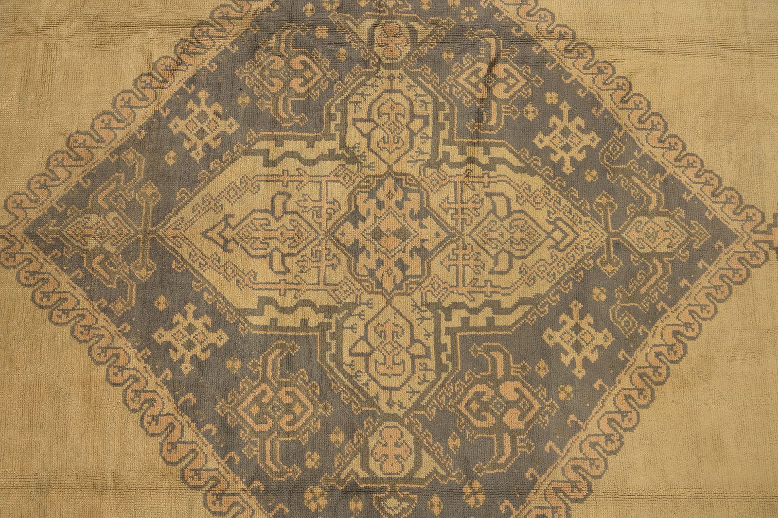 Antiek Turks Oushak tapijt, beige, 447 × 373 cm, ca. jaren 1920 photo buy