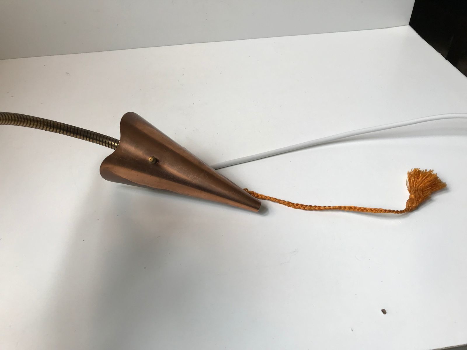 Applique murale scandinave moderne en laiton, cuivre et verre, années 1950 photo vintage