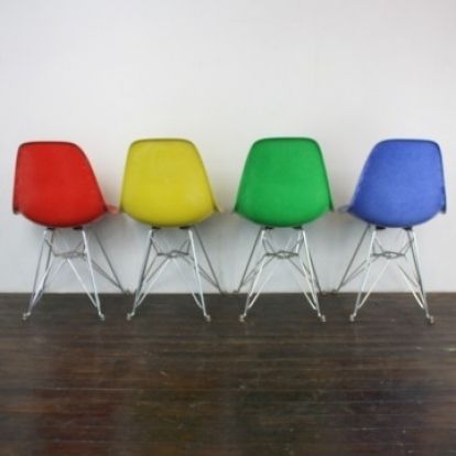 photo furniture Eames Herman Miller Dsr Side Chairs On Eiffel Base In Brights Red / Blue / Kelly Green / Yellow