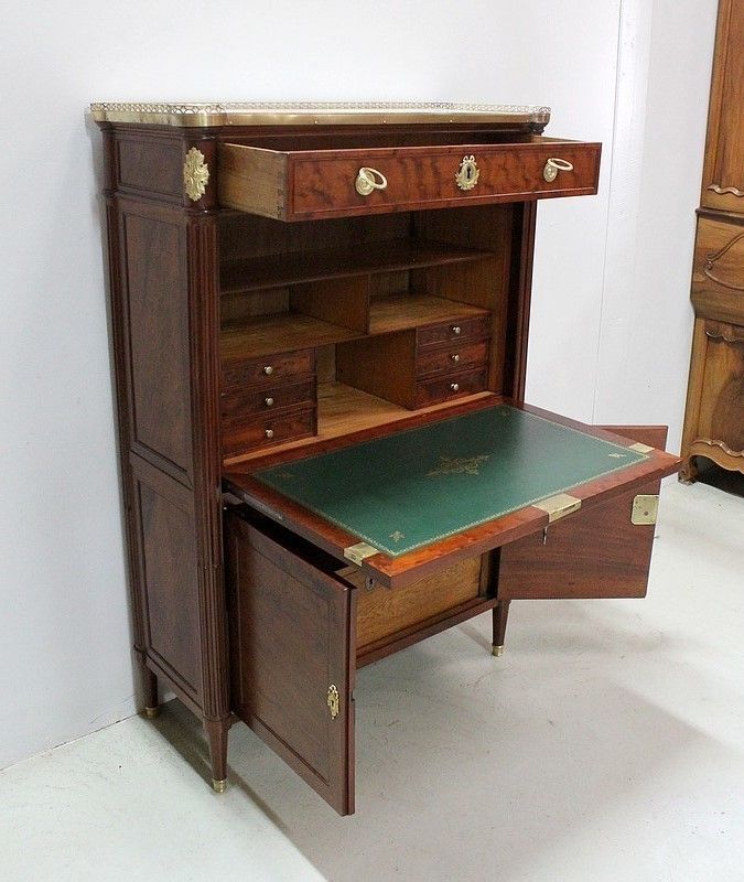 Spotted Mahogany Secretary, Louis XVI, 2nd Half Of The 18th Century photo Furniture