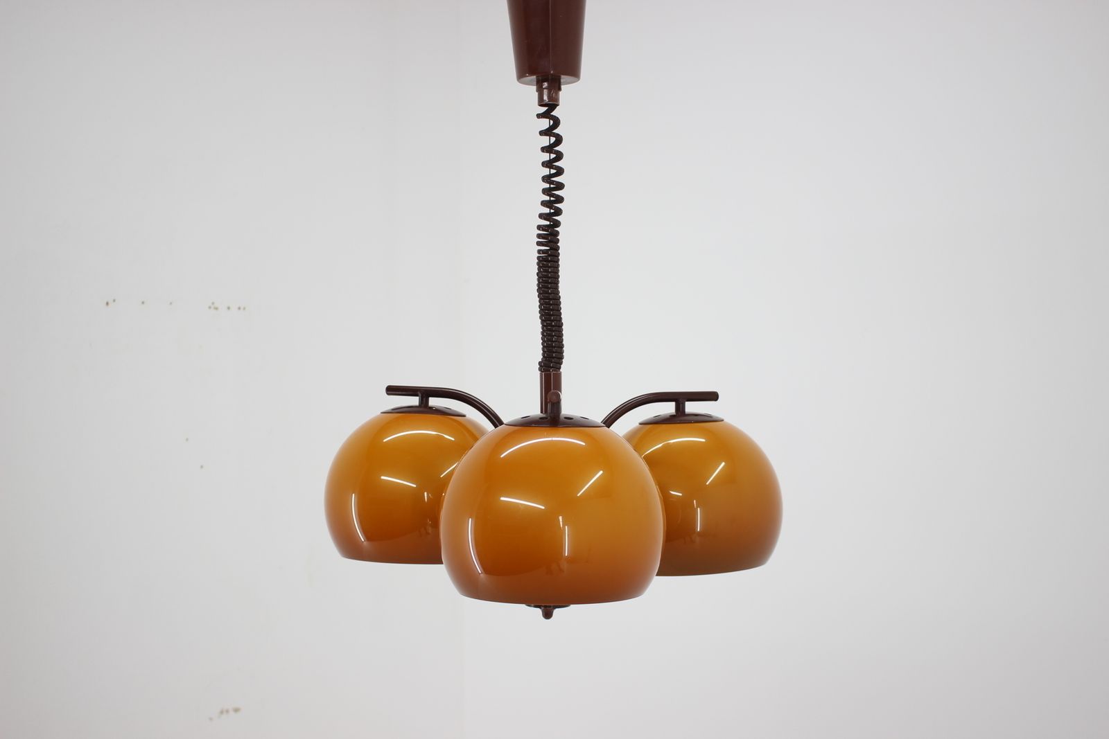 Mid Century Kunststof Kroonluchter, Jaren 1970.