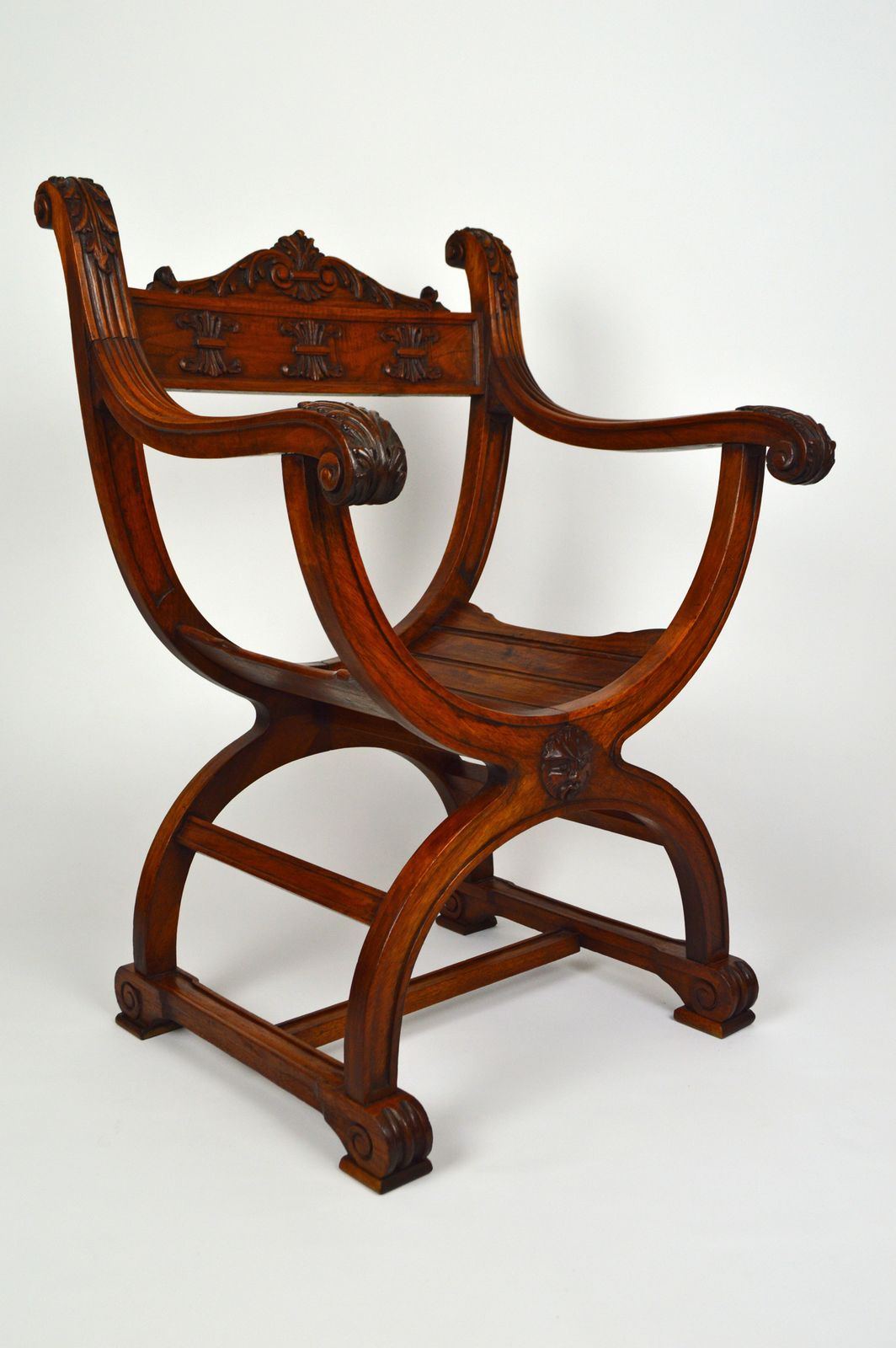 photo vintage French Carved Walnut Curule Or Armchair, Renaissance Revival