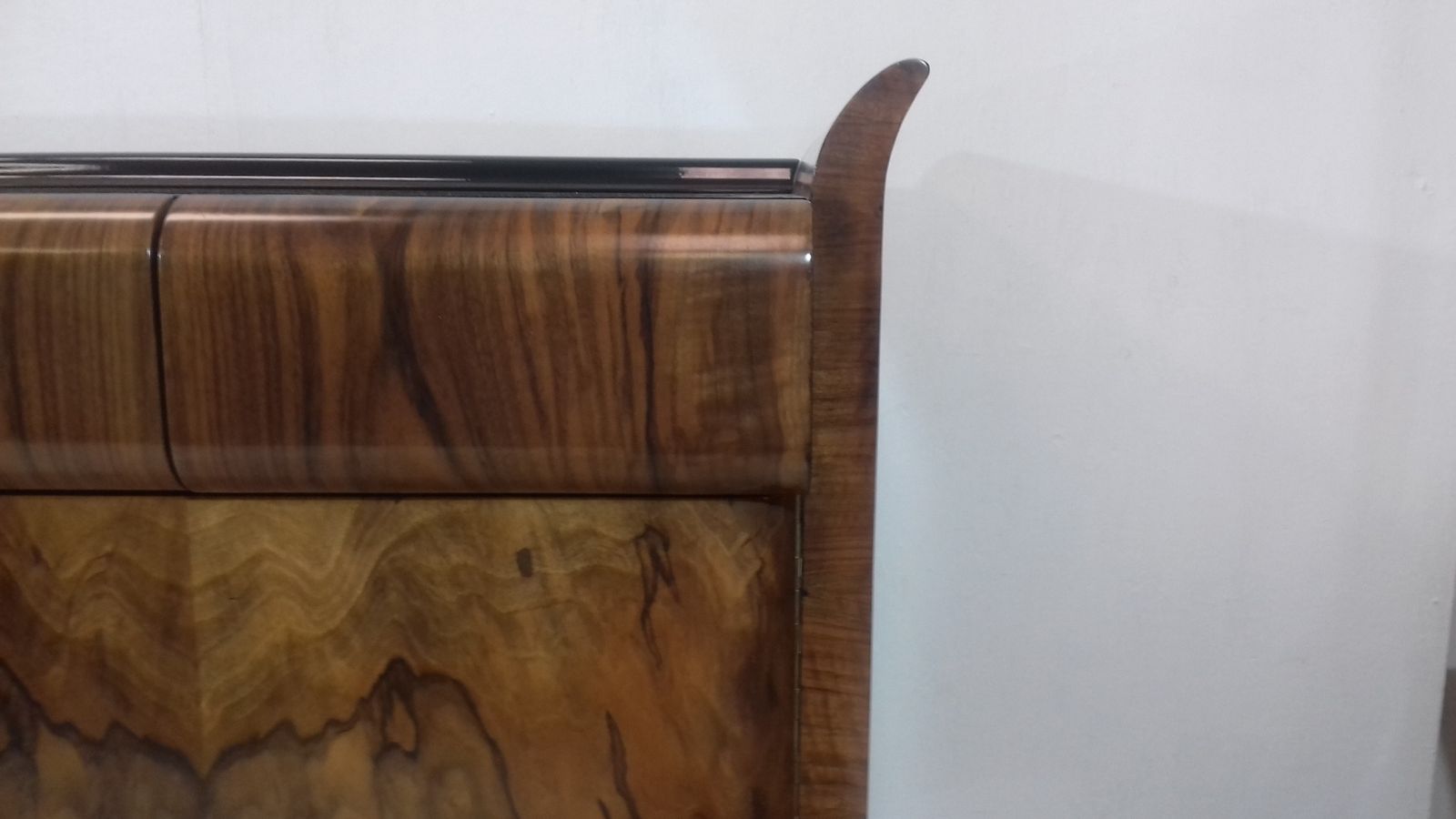 photo buy Set Of Art Deco Cabinet And Sideboard   Tulipan Designed By Jindřich Halabala, 1930´S.