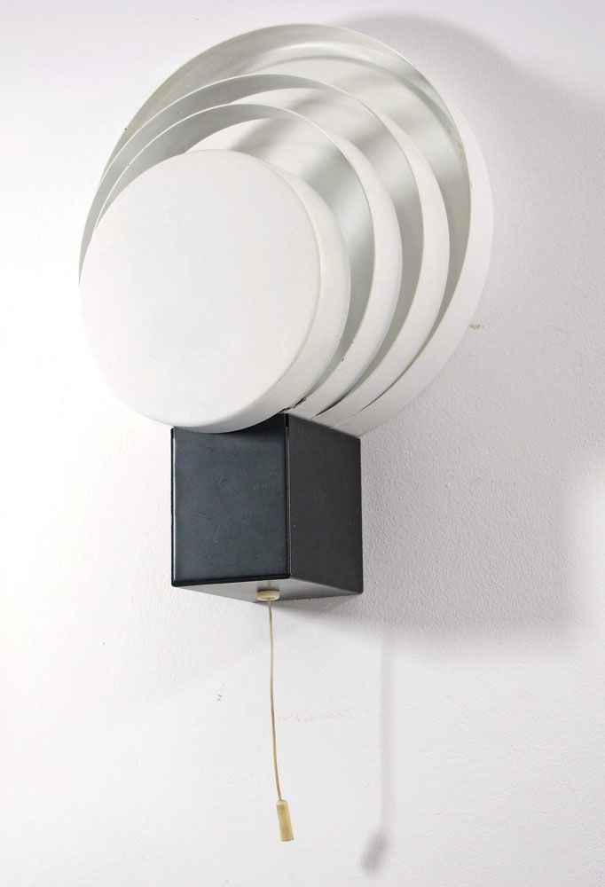 Raak Vintage Fifties Wandlamp Met Ringen photo for sale