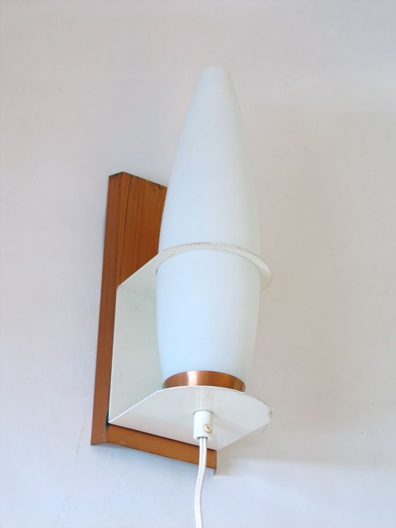 Wandlamp Van Wit Glas, Messing En Wit Metaal, Jaren 1960, Vintage Retro