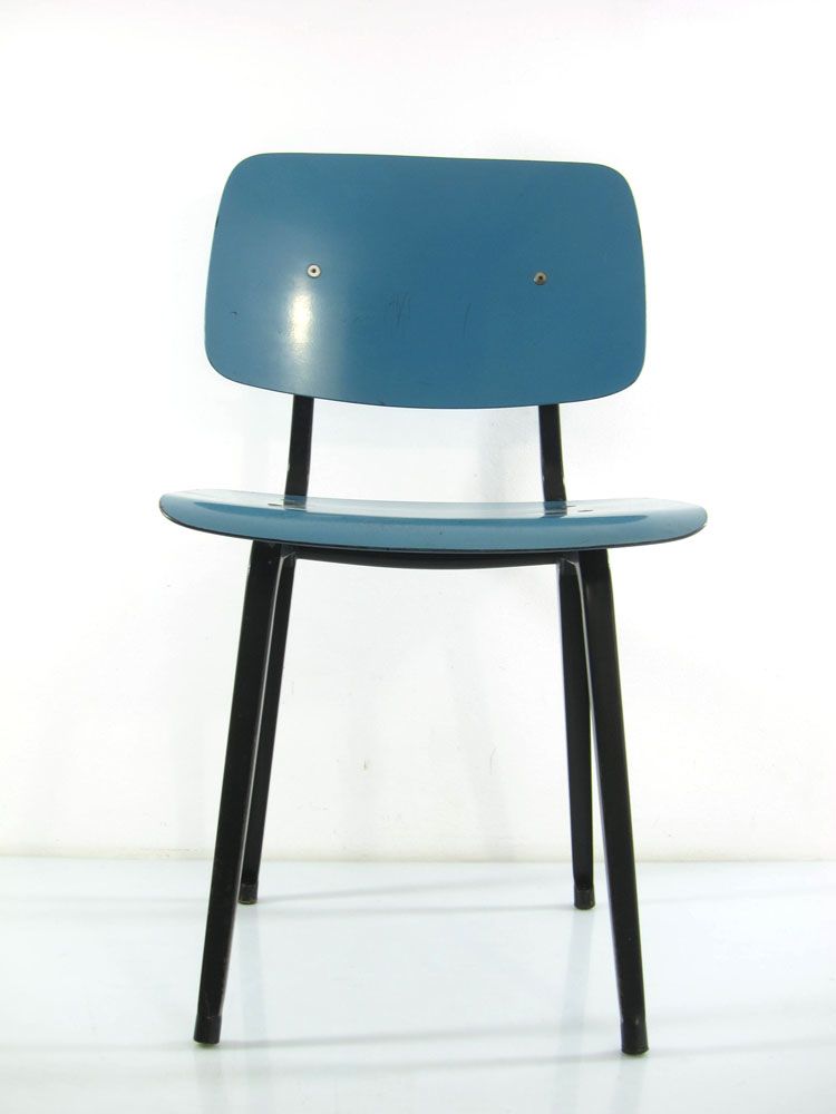 Blue Revolt Chair Friso Kramer Ahrend Cirkel photo furniture