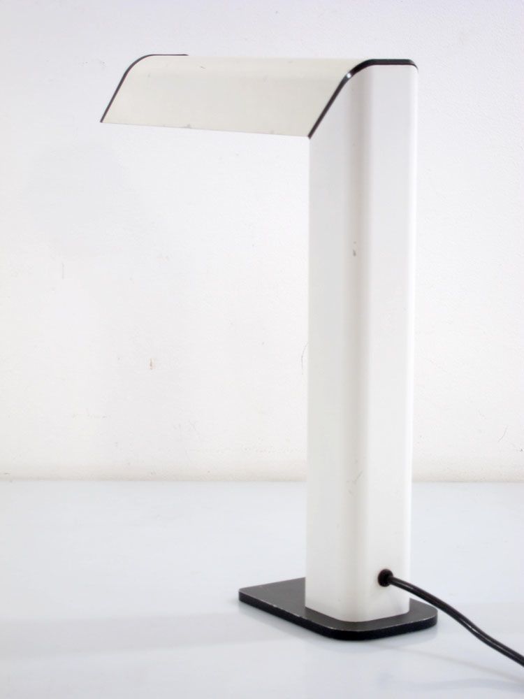 Toucan Lamp 70s Minimal Retro Design photo Lighting