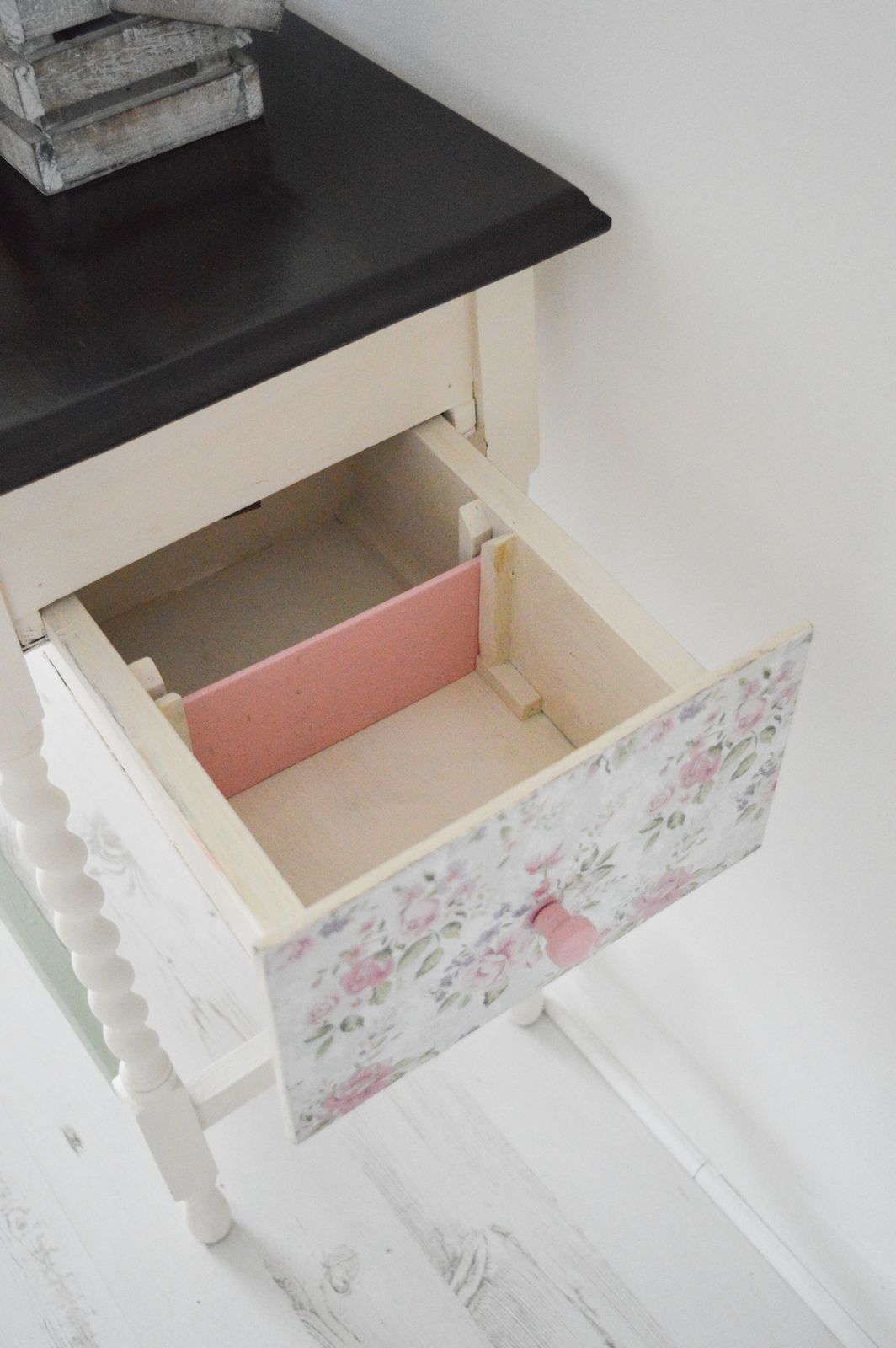Console Table With 2 Draws, Farmhouse Table, Sewing Machine Table, Rustic Console Table, Country Table, Hand Painted Table, Cottage Table photo vinterior
