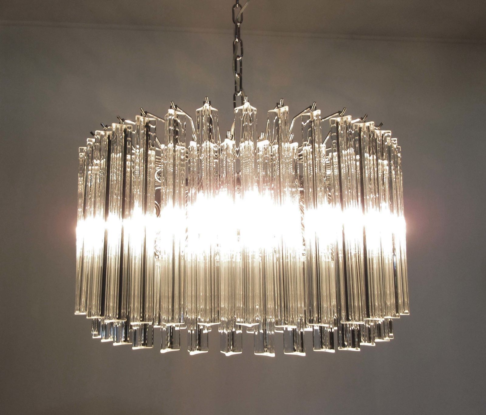2790.0 Large Triedri Murano Glass Chandelier   163 Triedri Trasparent Prism photo