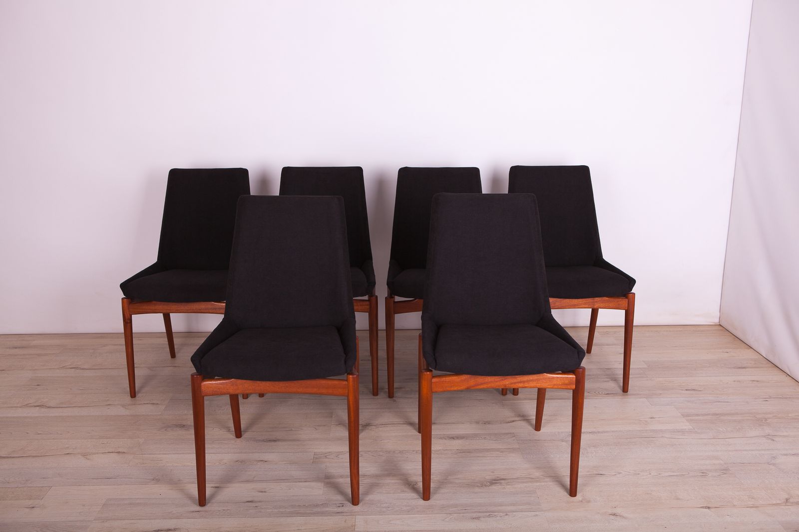 Mid Century Hamilton Dining Chairs By Robert Heritage For Archie Shine, Set Of 6 photo vinterior