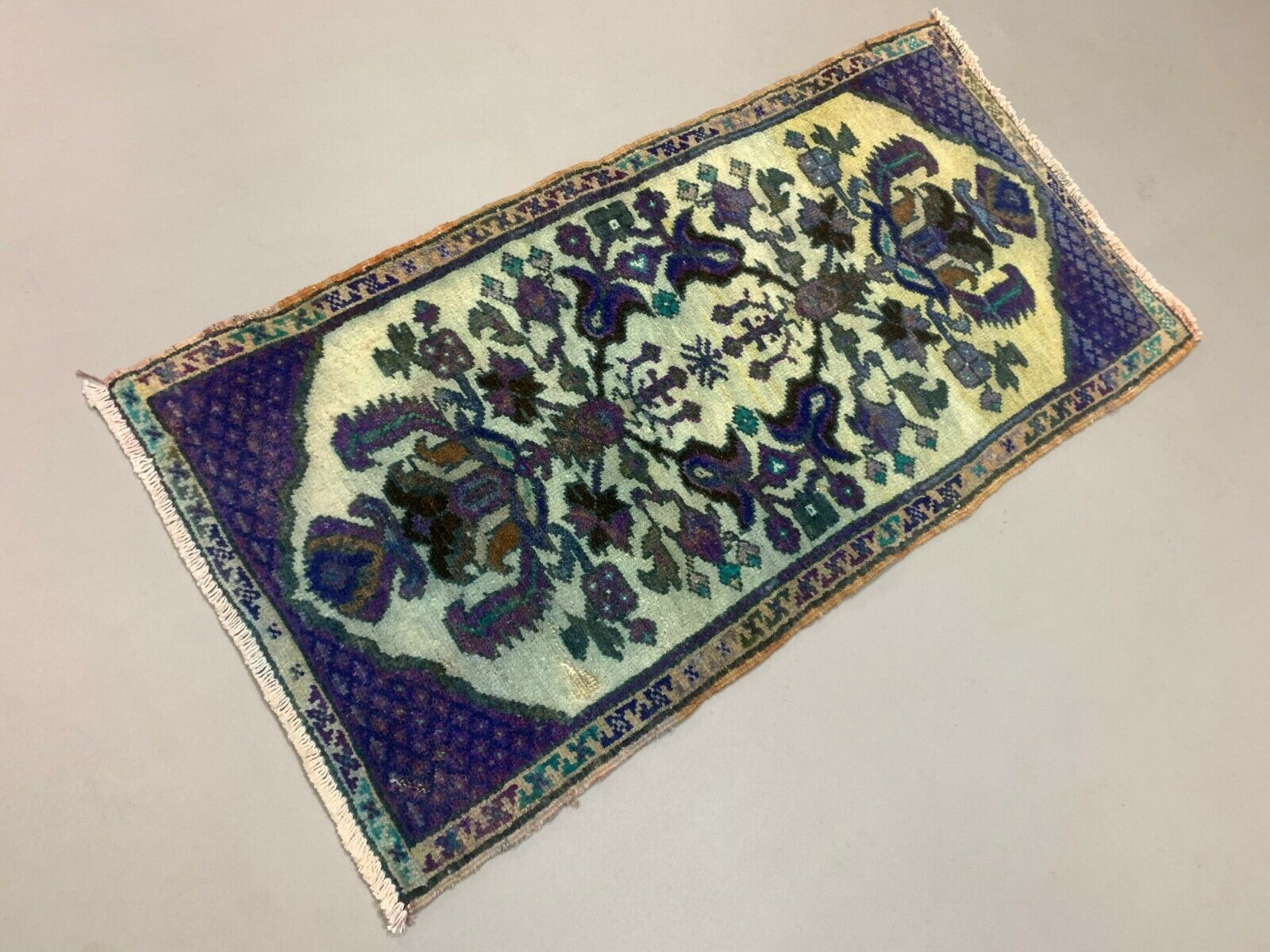 Small Vintage Turkish Rug 95x45 Cm, Short Runner, Tribal, Shabby Chic photo for sale