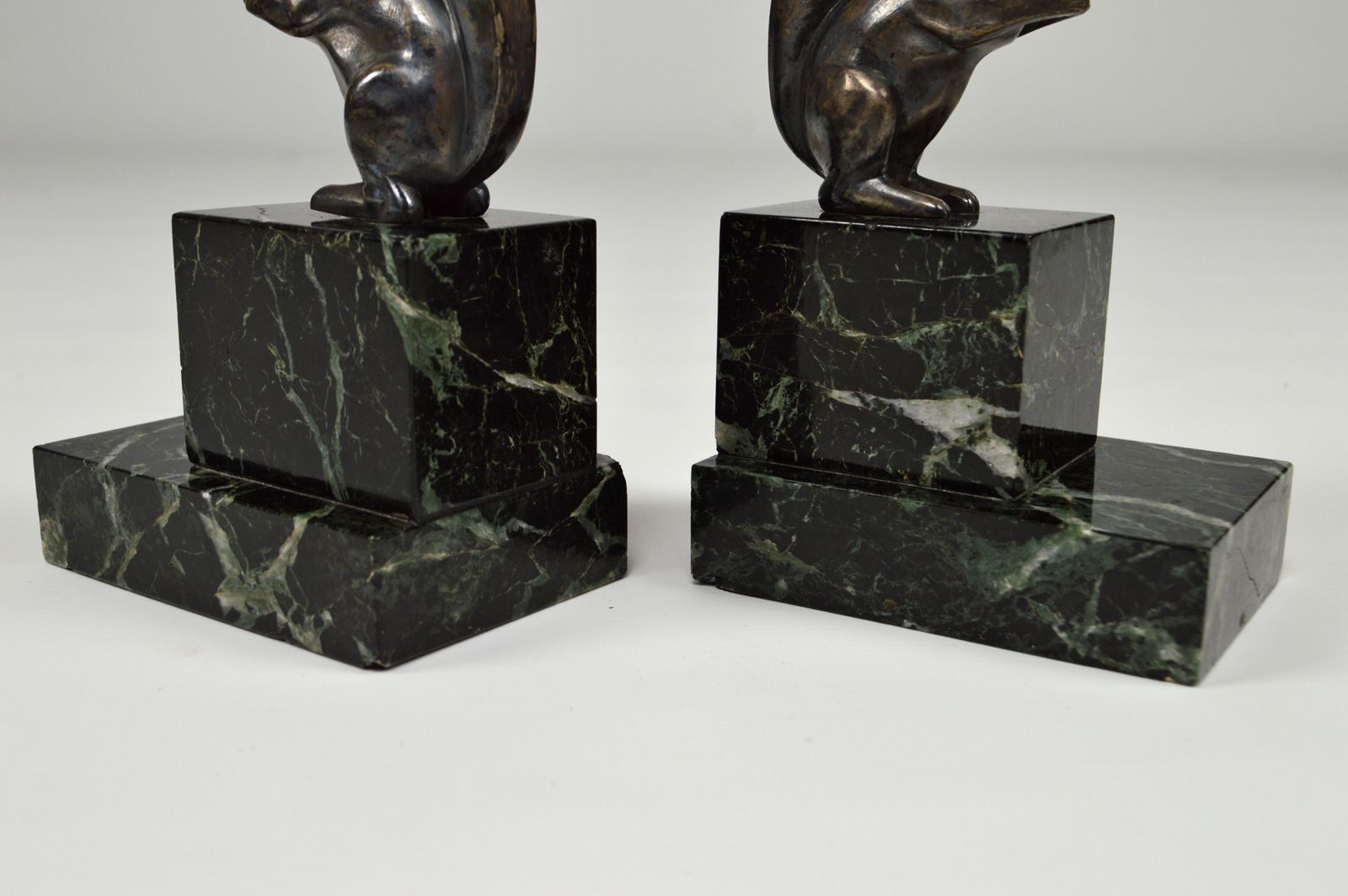 photo furniture Art Deco Squirrels Bookends, Bronze, Marcel Guillemard, France, Circa 1930
